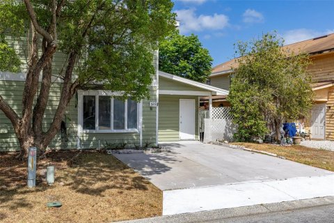Adosado en venta en Altamonte Springs, Florida, 3 dormitorios, 107.67 m2 № 1657058 - foto 5