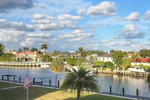 Condominio en venta en Deerfield Beach, Florida, 2 dormitorios, 92.25 m2 № 2008046 - foto 4