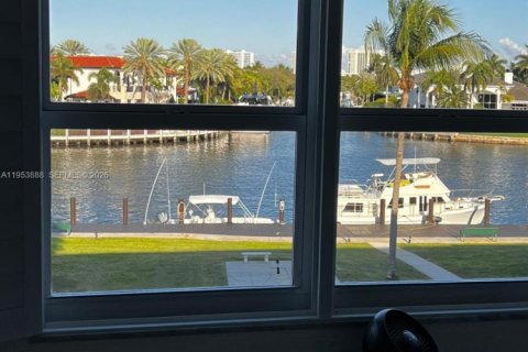 Condominio en venta en Deerfield Beach, Florida, 2 dormitorios, 92.25 m2 № 2008046 - foto 9
