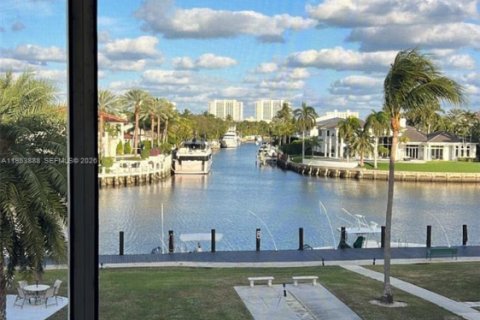 Condominio en venta en Deerfield Beach, Florida, 2 dormitorios, 92.25 m2 № 2008046 - foto 5