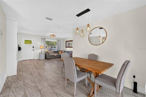 Villa ou maison à vendre à Deltona, Floride: 2 chambres, 95.13 m2 № 2151538 - photo 12