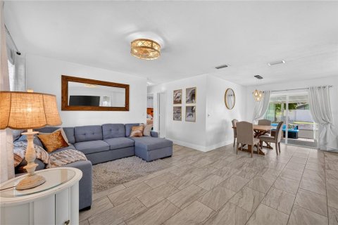 Villa ou maison à vendre à Deltona, Floride: 2 chambres, 95.13 m2 № 2151538 - photo 19