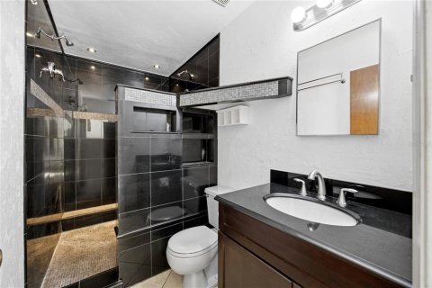 House in Gainesville, Florida 2 bedrooms, 124.21 sq.m. № 2215636 - photo 22