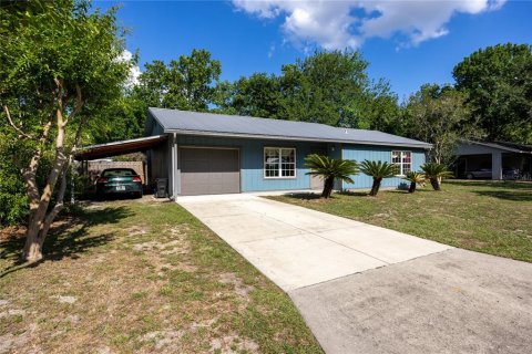 House in Gainesville, Florida 2 bedrooms, 124.21 sq.m. № 2215636 - photo 2
