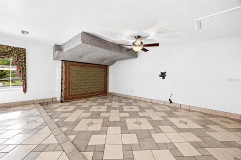 House in Gainesville, Florida 2 bedrooms, 124.21 sq.m. № 2215636 - photo 8