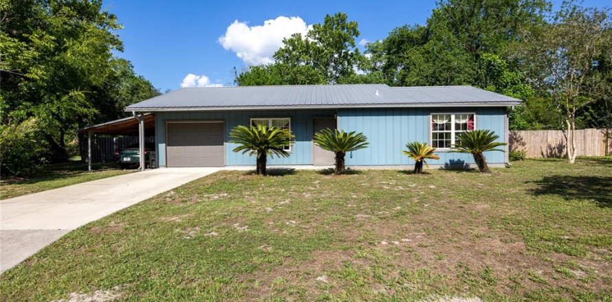 House in Gainesville, Florida 2 bedrooms, 124.21 sq.m. № 2215636