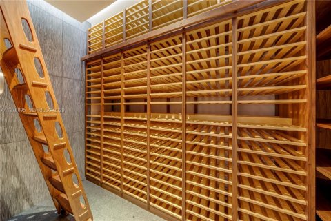 Купить кондоминиум в Санни-Айлс-Бич, Флорида 6 спален, 532.05м2, № 2043990 - фото 24