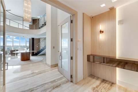 Купить кондоминиум в Санни-Айлс-Бич, Флорида 6 спален, 532.05м2, № 2043990 - фото 11