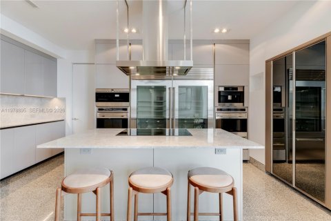 Купить кондоминиум в Санни-Айлс-Бич, Флорида 6 спален, 532.05м2, № 2043990 - фото 17