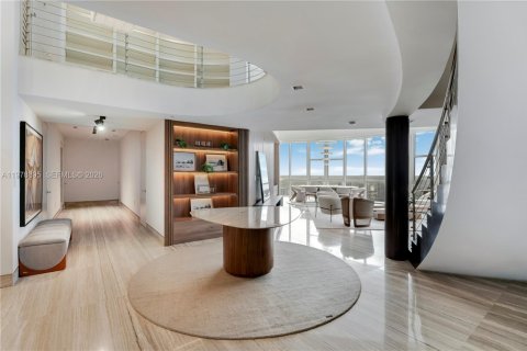 Купить кондоминиум в Санни-Айлс-Бич, Флорида 6 спален, 532.05м2, № 2043990 - фото 12