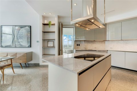 Купить кондоминиум в Санни-Айлс-Бич, Флорида 6 спален, 532.05м2, № 2043990 - фото 20