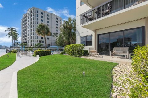 Купить кондоминиум в Помпано-Бич, Флорида 2 спальни, 113.34м2, № 2016947 - фото 3