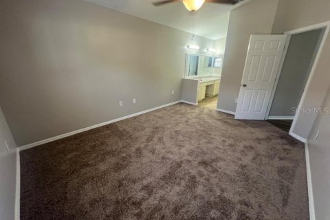 House in Wesley Chapel, Florida 3 bedrooms, 131.18 sq.m. № 2216352 - photo 10
