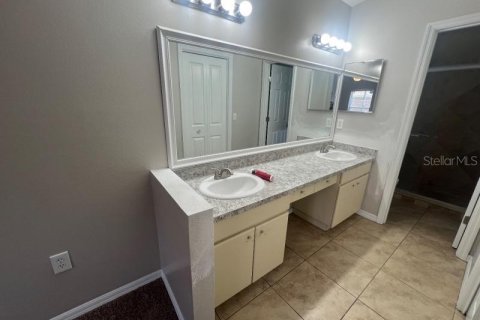 House in Wesley Chapel, Florida 3 bedrooms, 131.18 sq.m. № 2216352 - photo 13