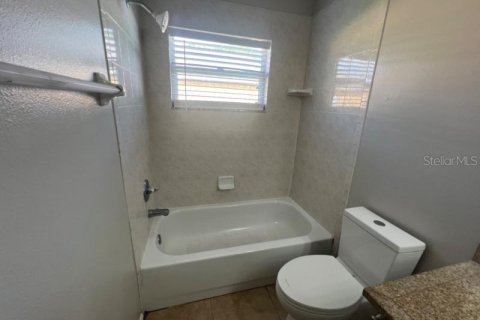 House in Wesley Chapel, Florida 3 bedrooms, 131.18 sq.m. № 2216352 - photo 19