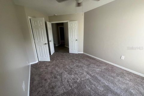 House in Wesley Chapel, Florida 3 bedrooms, 131.18 sq.m. № 2216352 - photo 7