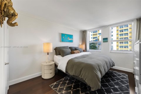 Copropriété à vendre à Miami Beach, Floride: 2 chambres, 104.98 m2 № 2153116 - photo 11