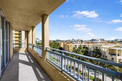 Copropriété à vendre à Miami Beach, Floride: 2 chambres, 104.98 m2 № 2153116 - photo 19