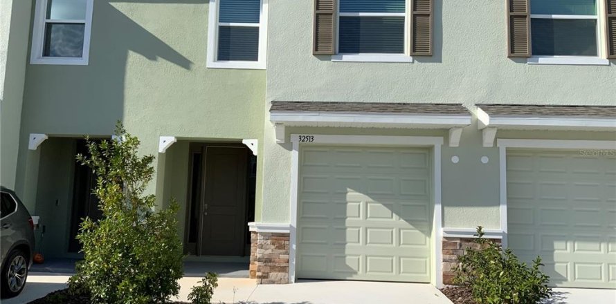 Touwnhouse à Wesley Chapel, Floride 3 chambres, 155.43 m2 № 2420432
