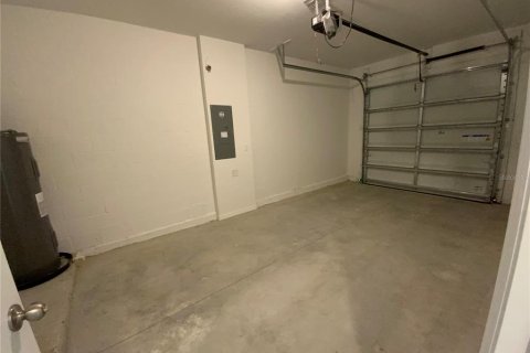 Touwnhouse à louer à Wesley Chapel, Floride: 3 chambres, 155.43 m2 № 2420432 - photo 5