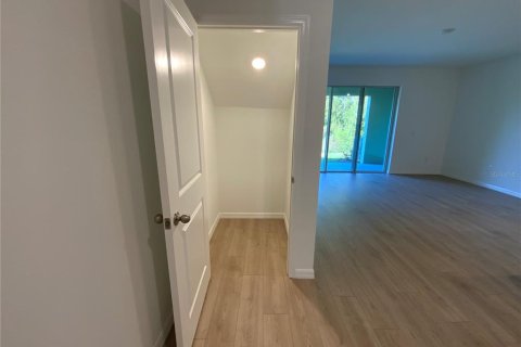 Touwnhouse à louer à Wesley Chapel, Floride: 3 chambres, 155.43 m2 № 2420432 - photo 15