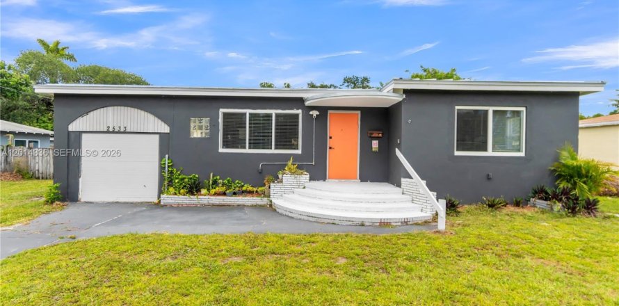 Villa ou maison à Hollywood, Floride 3 chambres, 115.85 m2 № 2076388