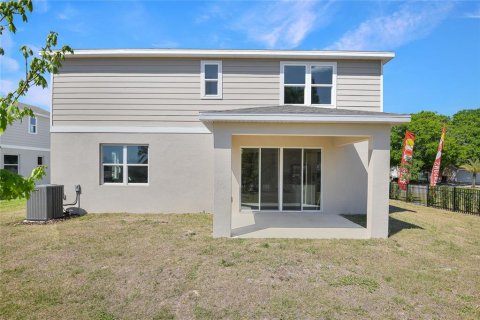 House in Mount Dora, Florida 4 bedrooms, 248.05 sq.m. № 1820655 - photo 22
