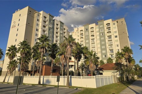 Condo in Orlando, Florida, 2 bedrooms № 2213324