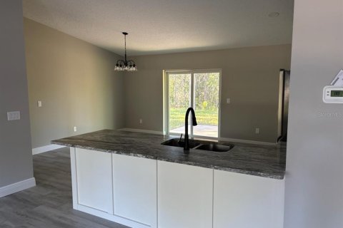 House in Citrus Springs, Florida 3 bedrooms, 130.53 sq.m. № 1856691 - photo 9