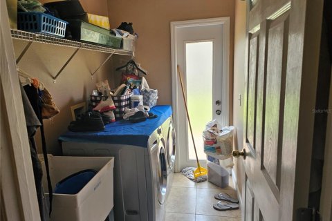Casa en venta en Kissimmee, Florida, 4 dormitorios, 264.49 m2 № 1879770 - foto 8