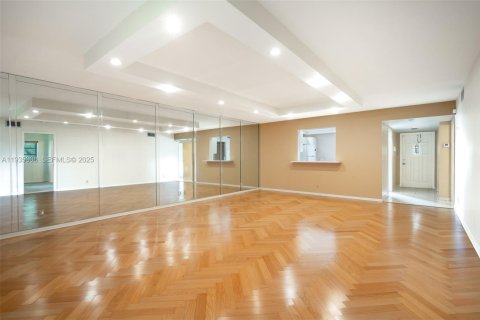 Condominio en venta en Pembroke Pines, Florida, 2 dormitorios, 144 m2 № 1993932 - foto 8