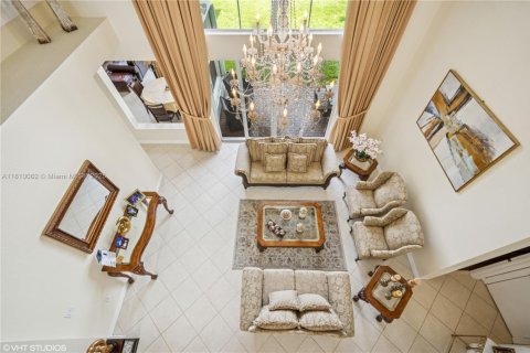 House in Miramar, Florida 4 bedrooms, 324.04 sq.m. № 1766425 - photo 23