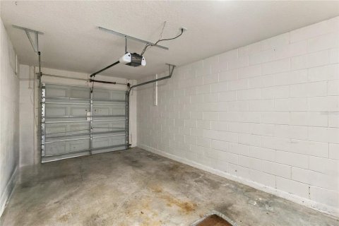 Townhouse in Oviedo, Florida 2 bedrooms, 124.86 sq.m. № 2431815 - photo 28