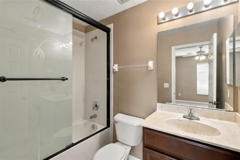 Townhouse in Oviedo, Florida 2 bedrooms, 124.86 sq.m. № 2431815 - photo 21