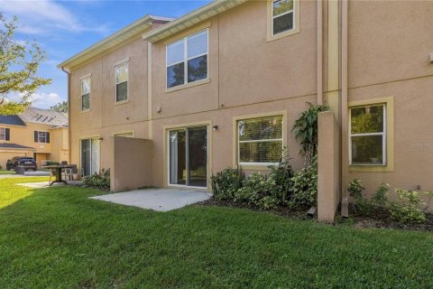 Townhouse in Oviedo, Florida 2 bedrooms, 124.86 sq.m. № 2431815 - photo 27