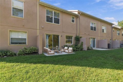 Townhouse in Oviedo, Florida 2 bedrooms, 124.86 sq.m. № 2431815 - photo 25