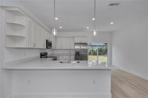 Villa ou maison à vendre à Ocala, Floride: 3 chambres, 132.57 m2 № 2317453 - photo 2
