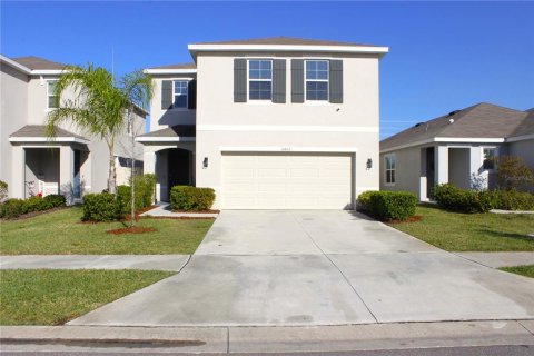 Casa en Wesley Chapel, Florida 4 dormitorios, 209.96 m2 № 2102511