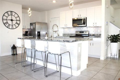 House in Wesley Chapel, Florida 4 bedrooms, 209.96 sq.m. № 2102511 - photo 4