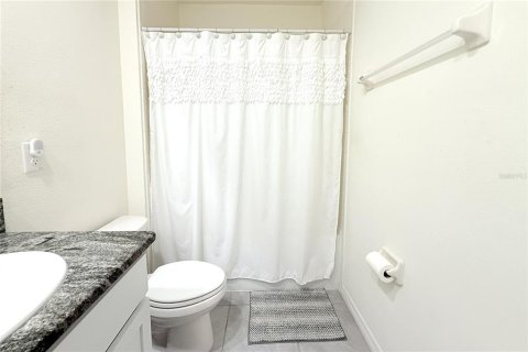 House in Wesley Chapel, Florida 4 bedrooms, 209.96 sq.m. № 2102511 - photo 17
