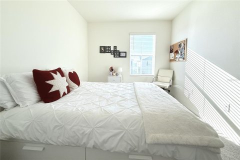 House in Wesley Chapel, Florida 4 bedrooms, 209.96 sq.m. № 2102511 - photo 13