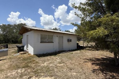 House in Frostproof, Florida 1 bedroom, 59.46 sq.m. № 1787612 - photo 1
