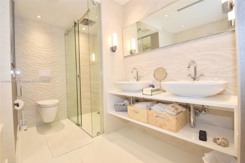 Copropriété à louer à Miami Beach, Floride: 2 chambres, 148.64 m2 № 2242671 - photo 21