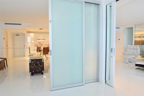 Copropriété à louer à Miami Beach, Floride: 2 chambres, 148.64 m2 № 2242671 - photo 10
