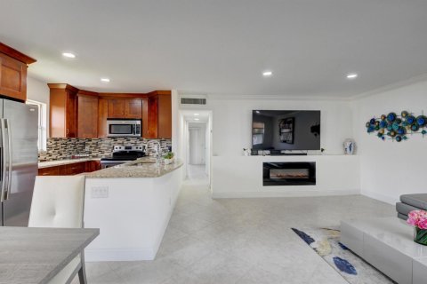 Copropriété à louer à Delray Beach, Floride: 2 chambres, 84.26 m2 № 2147257 - photo 3