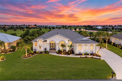 Villa ou maison à Punta Gorda, Floride 3 chambres, 222.41 m2 № 2408807