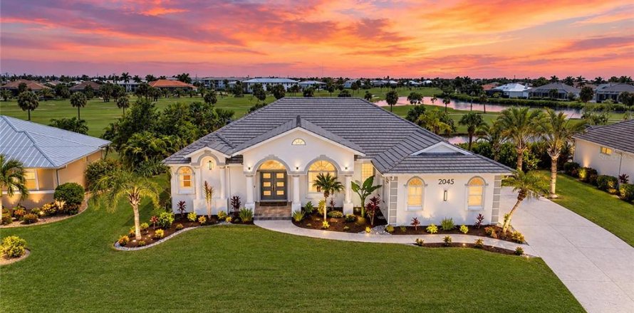 Villa ou maison à Punta Gorda, Floride 3 chambres, 222.41 m2 № 2408807