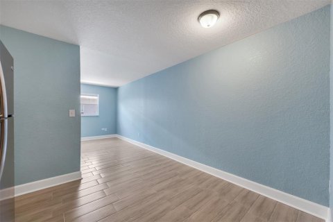 Appartement à louer à Lakeland, Floride: 2 chambres, 83.61 m2 № 2424334 - photo 9