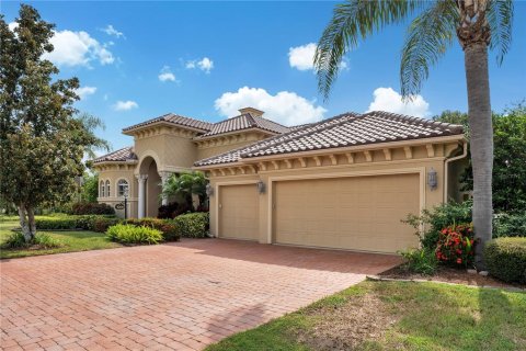 House in Bradenton, Florida 3 bedrooms, 356.47 sq.m. № 1886666 - photo 3