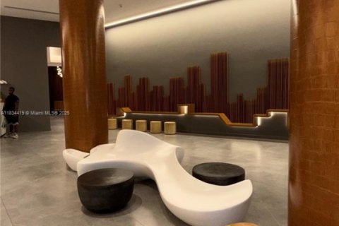 Condominio en venta en Miami, Florida, 1 dormitorio, 111.2 m2 № 1937161 - foto 5